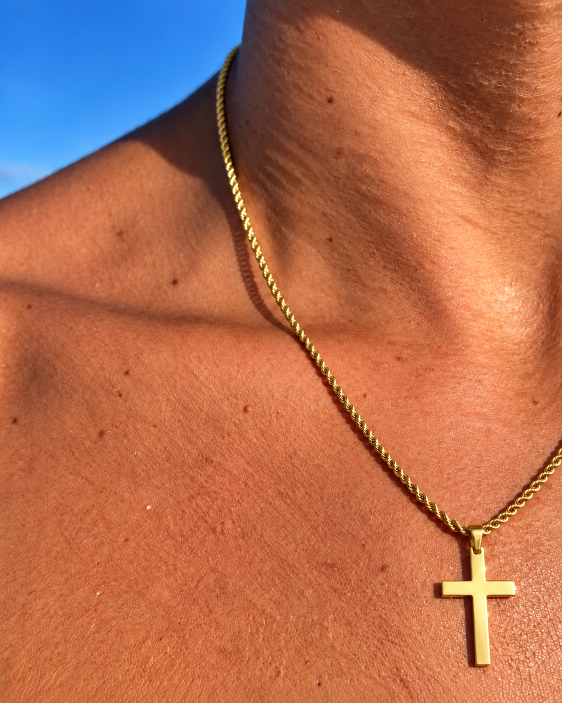 Collier Croix Azur Dorée